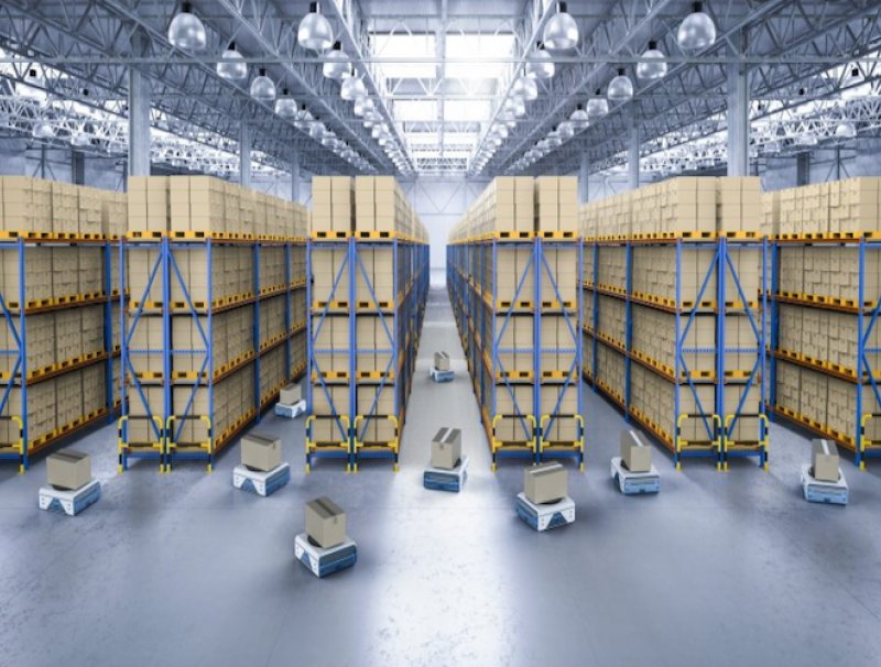 Here’s an example of robotic order picking in a smart warehouse
